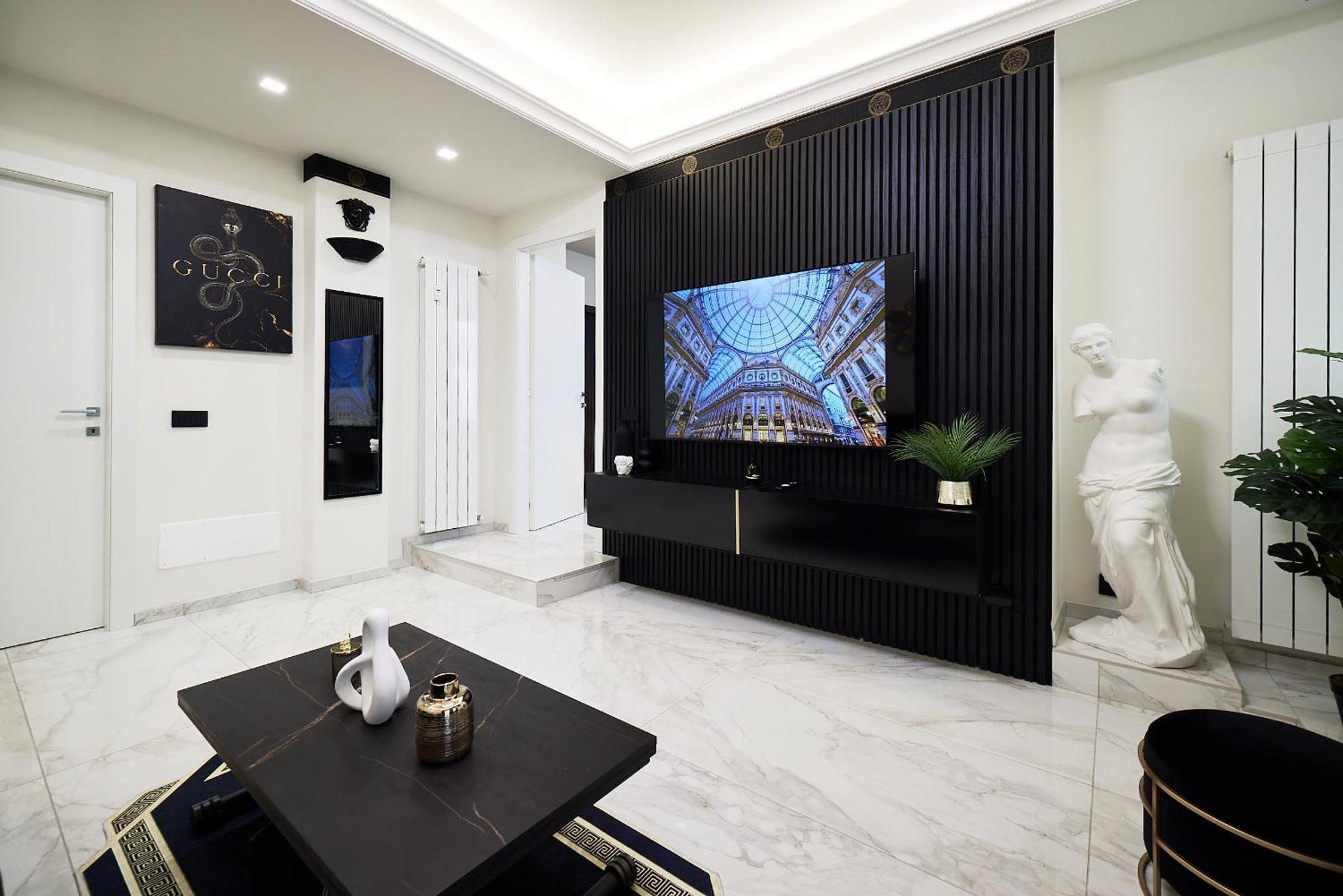 Italian Fashion Suite - Luxurious Marble City Center Мілан Екстер'єр фото